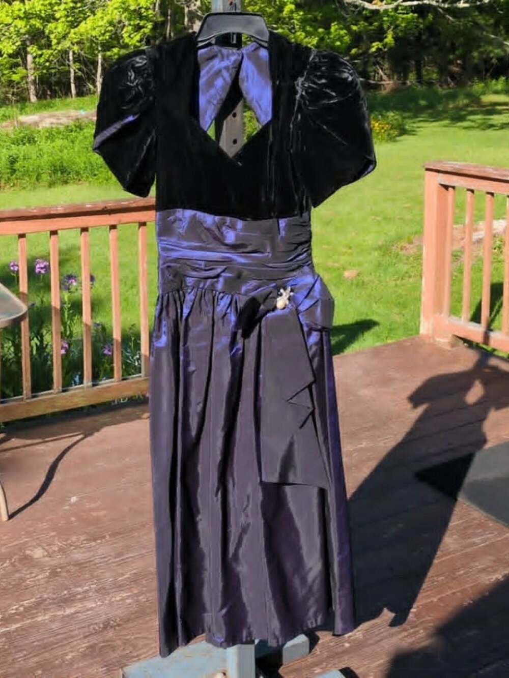 Vintage 1980's Prom Formal Dress Sz 2,4 Velvet Corsett Taffeta Union Made Retro